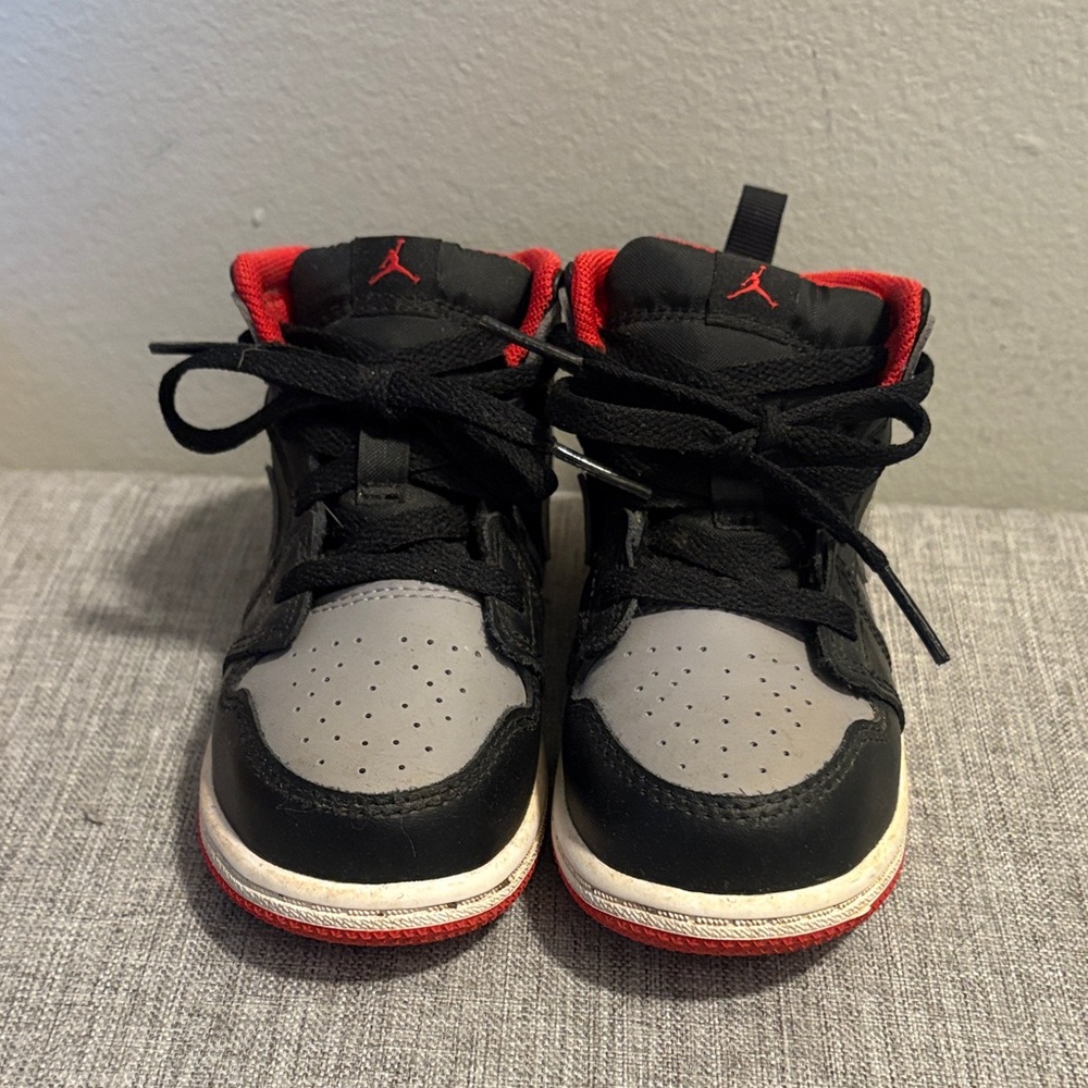 JORDAN 1 MID - YOUTH TODDLER SIZE